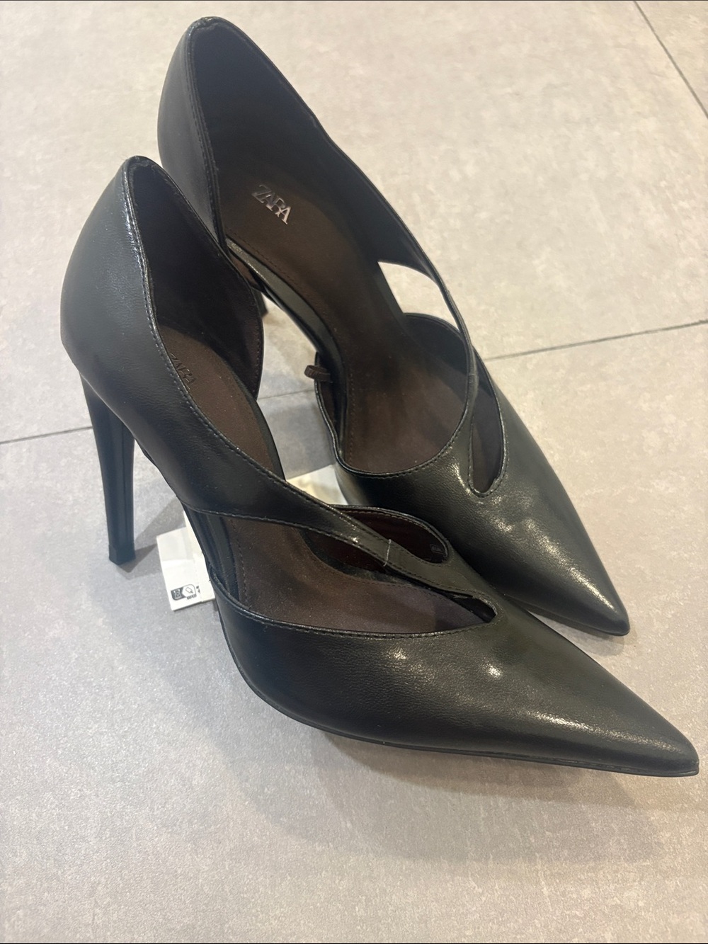 Zara Black Pointed Stiletto Pumps with Cutout Detail